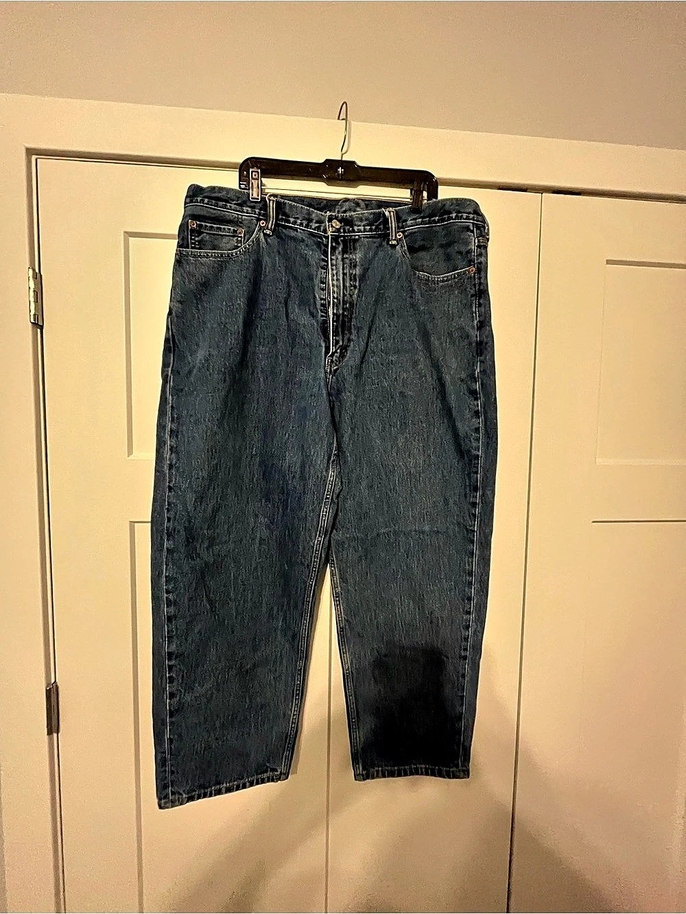 Levi's 560 discontinued comfort-fit and loose-tapered style 42x30